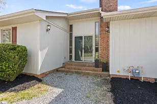 16 Herman Rd, Laurens, SC 29360 - Photo 5