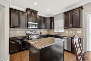 405 Sandusky Ln, Simpsonville, SC 29680 - Photo 15