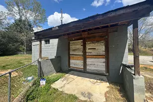 1106 Farrs Bridge Rd, Pickens, SC 29671 - Photo 9