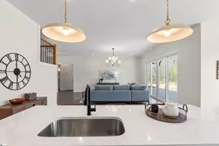 6910 Mountain View Rd, Taylors, SC 29687 - Photo 13