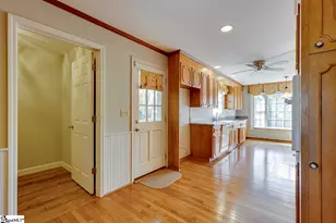 10 Guyton St, Greenville, SC 29615 - Photo 13