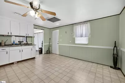 807 Cheddar Road, Belton, SC 29627 - Photo 11