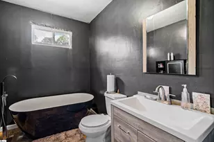 108 W Hampton Ave, Honea Path, SC 29654 - Photo 17