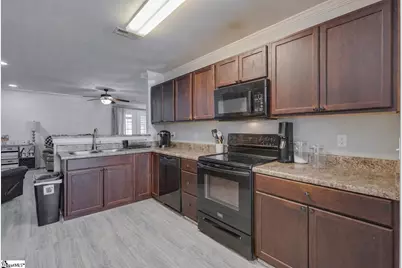 1122 E Lee Road, Taylors, SC 29687 - Photo 5