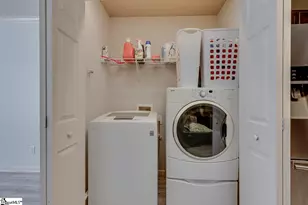 1122 E Lee Rd, Taylors, SC 29687 - Photo 11