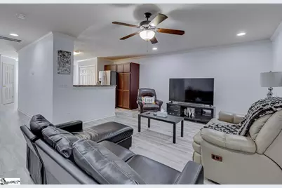 1122 E Lee Road, Taylors, SC 29687 - Photo 3