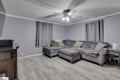 308 W Beattie Street, Liberty, SC 29657 - Photo 9