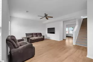 529 Bucklebury Rd, Greer, SC 29651 - Photo 5