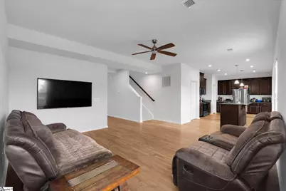 529 Bucklebury Road, Greer, SC 29651 - Photo 7