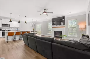 10 Birchall Ln, Simpsonville, SC 29681 - Photo 3