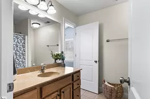 204 Cove Harbor Ct, Taylors, SC 29687 - Photo 35