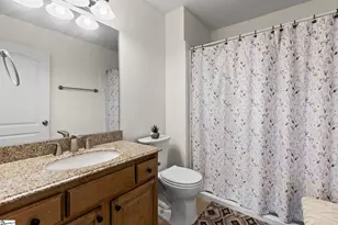 204 Cove Harbor Ct, Taylors, SC 29687 - Photo 39