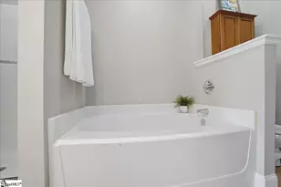 211 Louisville Dr, Greenville, SC 29607 - Photo 11