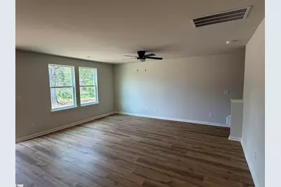 11 Campbell Street, Duncan, SC 29334 - Photo 5