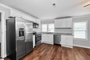 304 Cherry St, Belton, SC 29627 - Photo 9