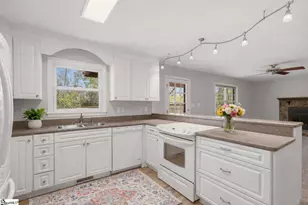 205 Coachman Dr, Simpsonville, SC 29681 - Photo 15