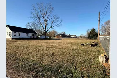 211 Pine Street, Reidville, SC 29375 - Photo 7