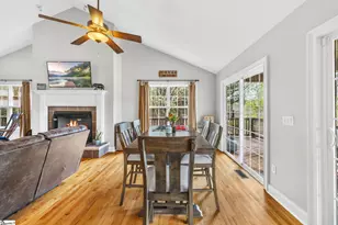 143 W Waters Edge Ln, West Union, SC 29696 - Photo 9