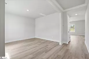 516 Hadlow St, Greer, SC 29651 - Photo 5