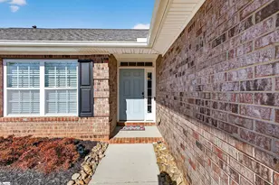 11 Cedarcrest Ct, Simpsonville, SC 29680 - Photo 3