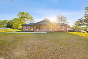 303 Central Ave, Mauldin, SC 29662 - Photo 1