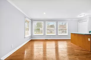 119 Sutton Dr, Taylors, SC 29687 - Photo 9