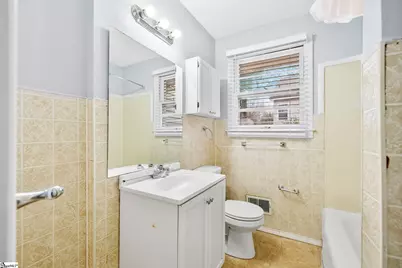 119 Sutton Drive, Taylors, SC 29687 - Photo 23