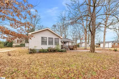 119 Sutton Drive, Taylors, SC 29687 - Photo 3