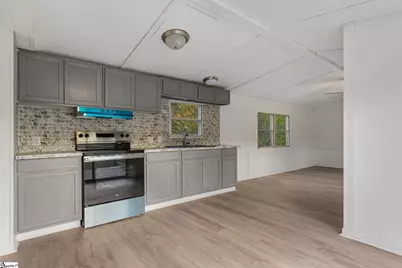 399 Meadowland Drive, Fountain Inn, SC 29644 - Photo 7