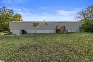 399 Meadowland Dr, Fountain Inn, SC 29644 - Photo 19