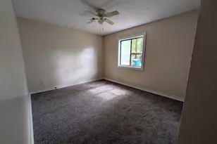 802 A/B Kings Ct, Greenwood, SC 29646 - Photo 7