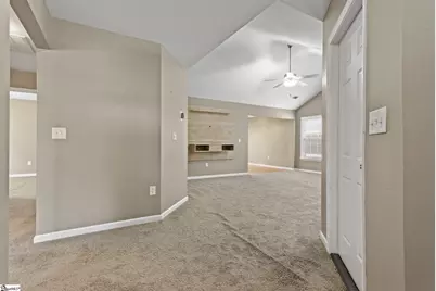 101 Maravista Avenue, Greenville, SC 29617 - Photo 3