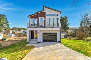 209 Springdale Ave, Greer, SC 29650 - Photo 1