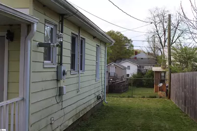2510 E Brown Street, Seneca, SC 29678 - Photo 9