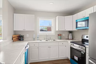 111 E Belvedere Road, Greenville, SC 29605 - Photo 11