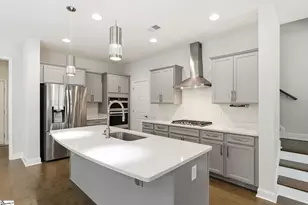 215 Wrightwood Ln, Greer, SC 29650 - Photo 5