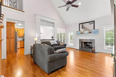 112 Wilshire Drive, Easley, SC 29642 - Photo 9