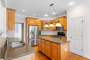 112 Wilshire Dr, Easley, SC 29642 - Photo 15