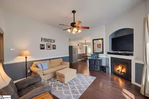 648 Chastine Dr, Spartanburg, SC 29301 - Photo 9