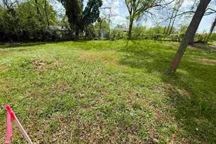 403 W Centennial St, Clinton, SC 29360 - Photo 1