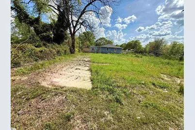 403 W Centennial Street, Clinton, SC 29360 - Photo 3