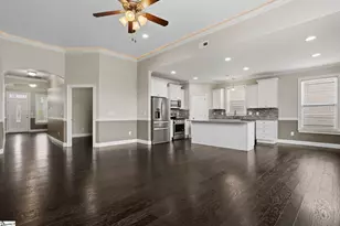 924 Hunterdale Ln, Boiling Springs, SC 29316 - Photo 7