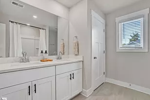 404 Roderick Ln, Greenville, SC 29605 - Photo 31