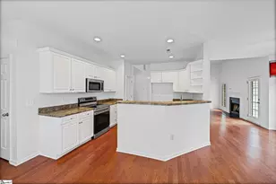 395 Sandpiper Dr, Boiling Springs, SC 29316 - Photo 13