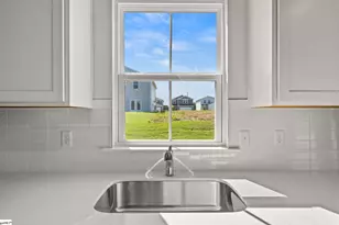 8022 Broadmead Ct, Spartanburg, SC 29307 - Photo 9