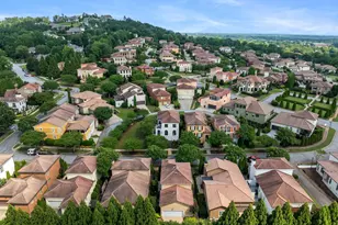 8 Arezzo Dr, Greenville, SC 29609 - Photo 3