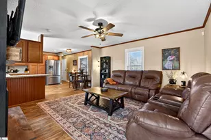 71 Lodgeview Ct, Gray Court, SC 29645 - Photo 9