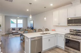 1194 N Pleasantburg Dr, Greenville, SC 29607 - Photo 5