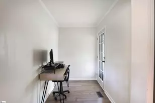 300 Elmwood St, Easley, SC 29642 - Photo 25