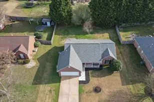 298 Glen Crest Dr, Moore, SC 29369 - Photo 5